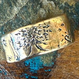 Jes MaHarry “Strength Ring” in rose gold. New in box.